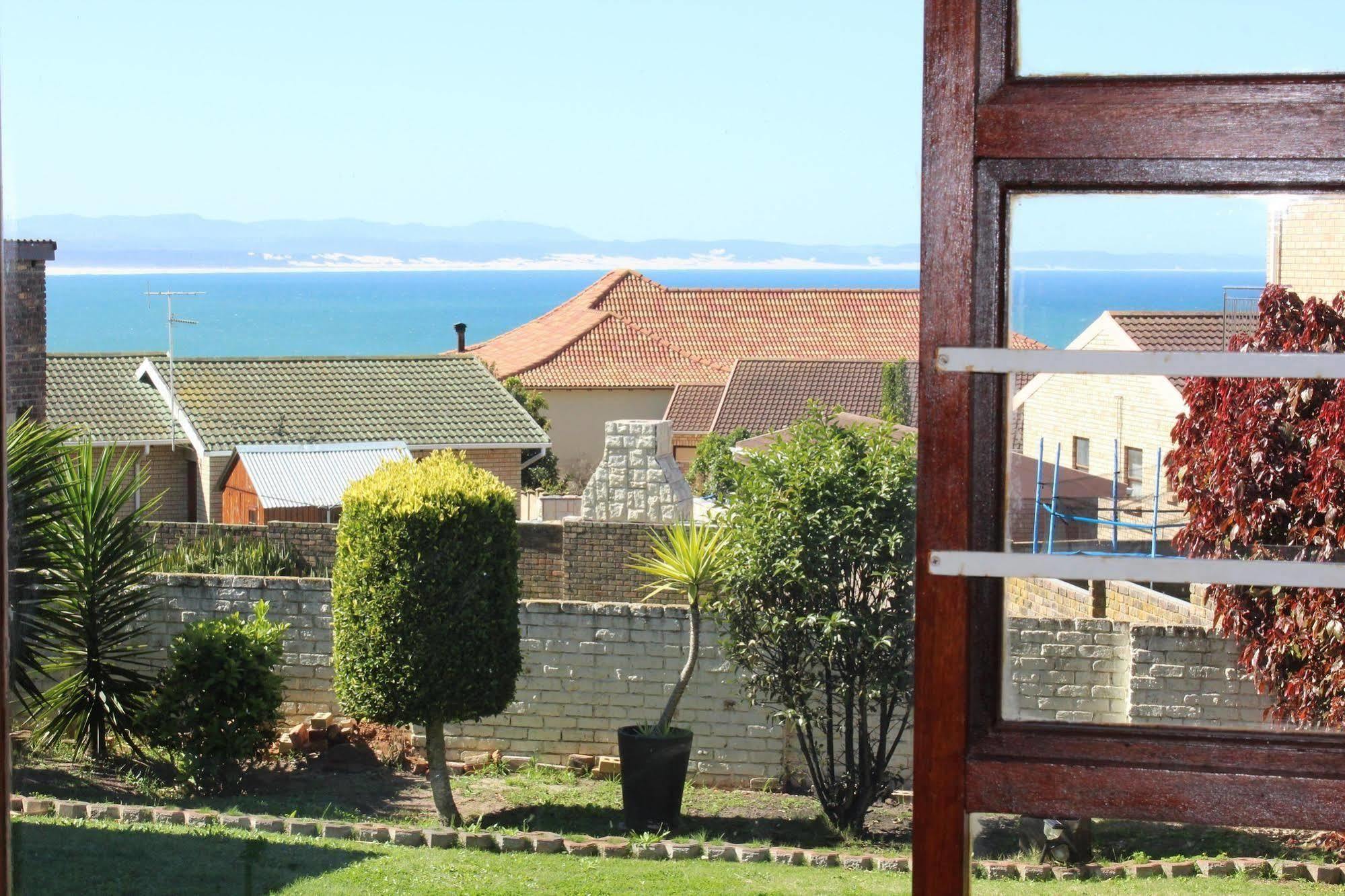 Chardonnay Holiday Apartment Jeffreys Bay Exteriör bild