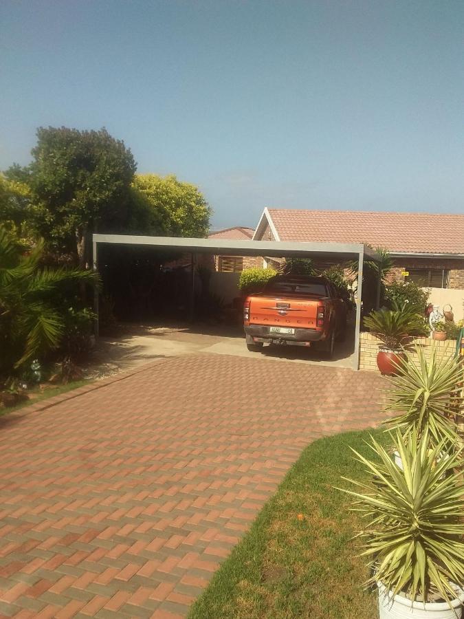 Chardonnay Holiday Apartment Jeffreys Bay Exteriör bild